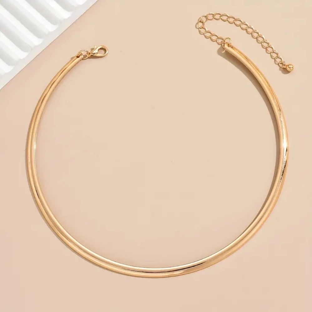 Golden Simple Collar Neck Ring 18K Gold Plated Fine Jewelry Choker - Picture 3 of 4